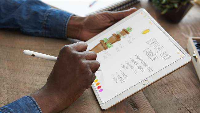 iPad Pro 2017 10.5インチ とApple Pencil iPad Pro 10.5インチに合わせて「Apple Pencil」を購入！パームレスト