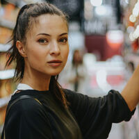 La Generación Z no tiene problemas para comprar en Amazon, el miedo llega cuando debe comprar en tiendas físicas