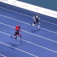 Un robot chino pulveriza el récord de los 100 metros lisos de Usain Bolt