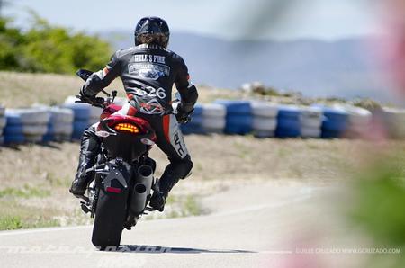 ducati_monster_1200_guille_cruzado_1280_007-1.jpg