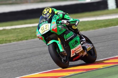 MotoGP Italia 2010: Andrea Iannone por delante de Toni Elías