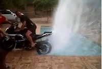 Cómo usar una Suzuki GSXR1000 como bomba de agua 