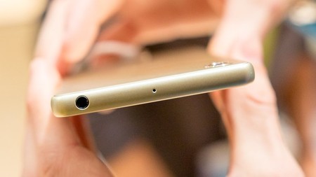 Sony registra legalmente un nuevo Xperia sin jack de audio