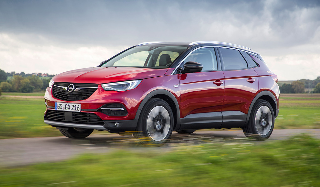 Comparativa Opel Grandland X vs Peugeot 3008: ¿cuál es mejor para comprar?