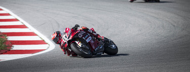 Nicolò Bulega repite victoria en el déjà-vu de Portimao y Álvaro Bautista se cae 