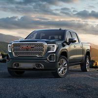 La nueva GMC Sierra viene con una batea de fibra de carbono y un portón trasero modular