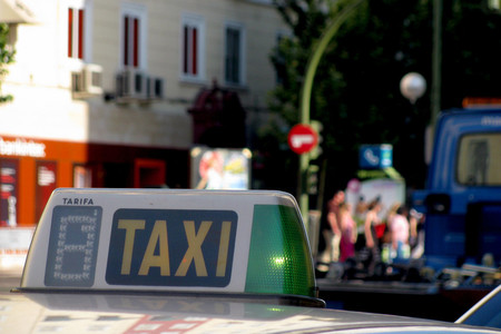Ante la huelga de taxis, la Comunidad de Madrid "no va a ceder a ningún chantaje"