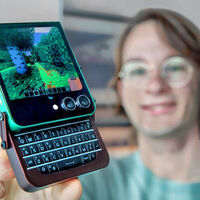 YouTuber cansou da monotonia dos celulares atuais e construiu o seu próprio; o resultado é incrivelmente absurdo 