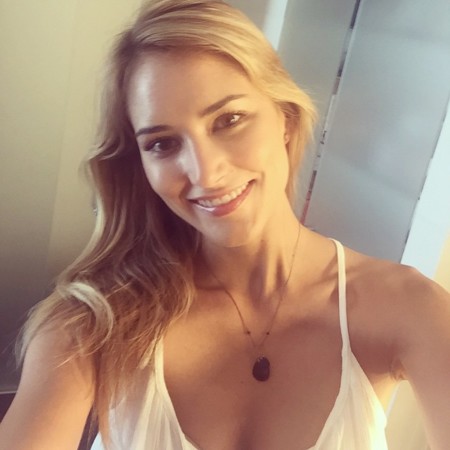 Y Alba Carrillo vuelve a las redes sociales (Actualizado con los últimos "dardos")
