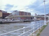 Zubizuri, ¿de Bilbao o de Calatrava?