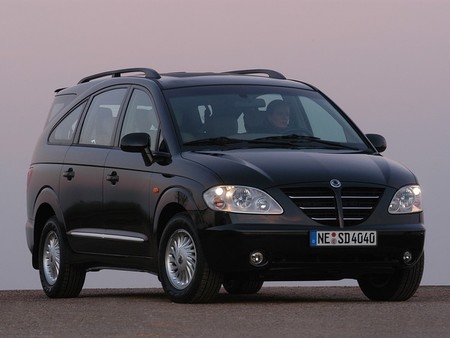 SSangyong Rodius 2004