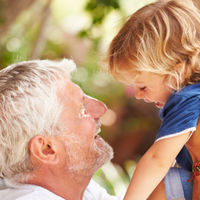 El 76 por ciento de los abuelos españoles cuidan de sus nietos esta Semana Santa