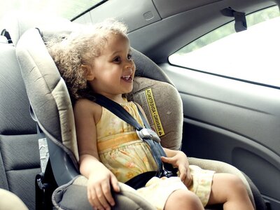 Seis consejos para optimizar la seguridad en el uso de las sillitas infantiles 