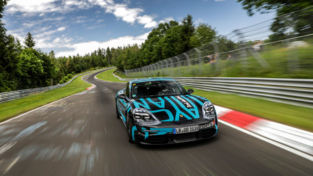 Así intervienen los modos de conducción del Porsche Taycan, el primer coche eléctrico deportivo de Porsche