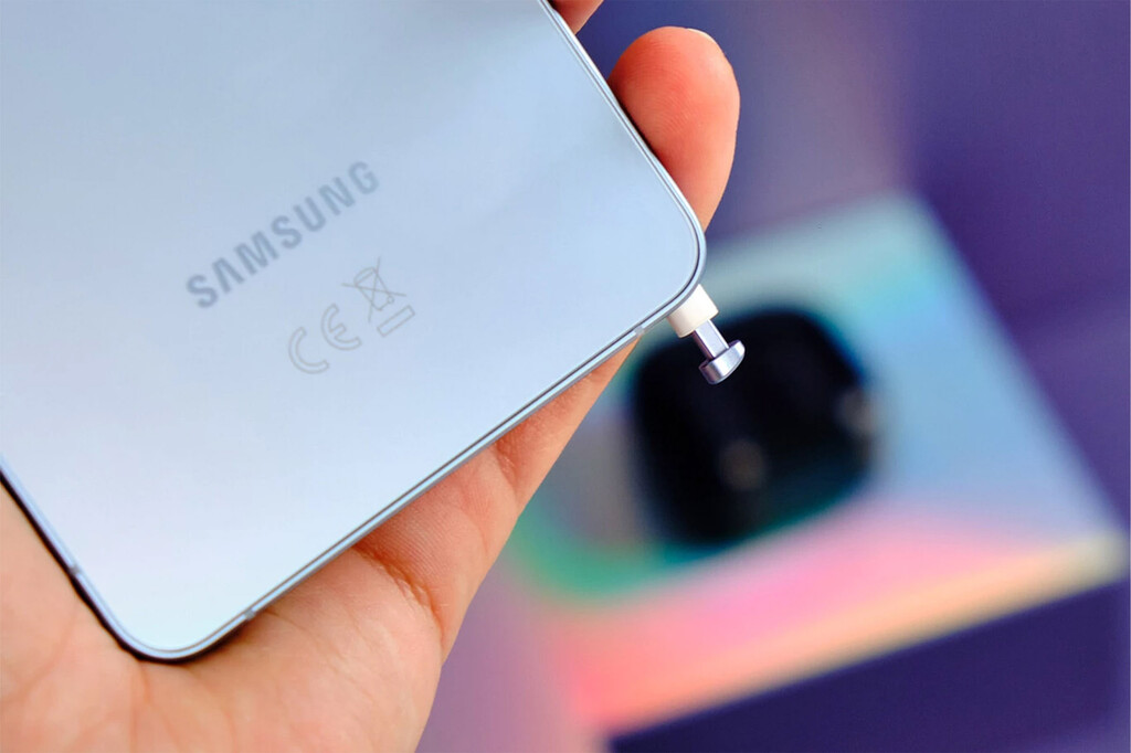 En 2026, el S-Pen del Galaxy S26 Ultra sigue siendo el mismo accesorio práctico de siempre... si no lo miramos con lupa