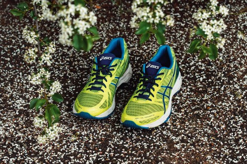 El Corte Inglés arranca una liquidación total de zapatillas Asics desde 44 euros en su outlet