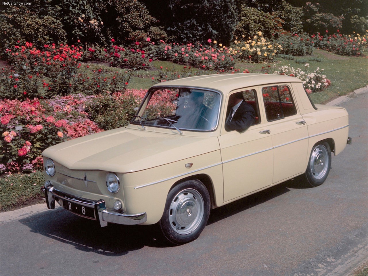 Renault 8, recordando al auto que cautivó a los jóvenes de México en la década de los 60