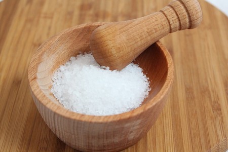 Otros usos de la sal. Aliada en la limpieza, ahorro y ecología