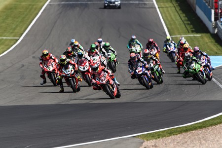 La cuenta atrás comienza en Alemania: Jonathan Rea y Kenan Sofuoglu pueden volar Lausitzring