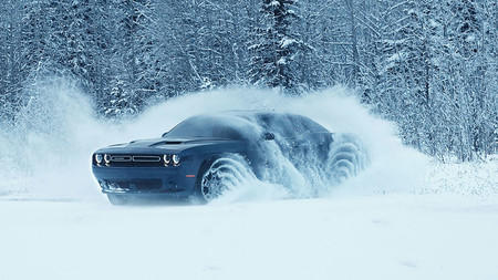 Dodge Challenger GT AWD: el primero con tracción total