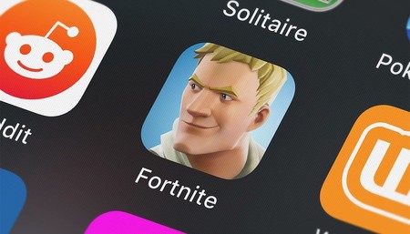 Fortnite se queda fuera de la App Store mientras el Unreal Engine se mantiene, según la juez del caso Epic Games