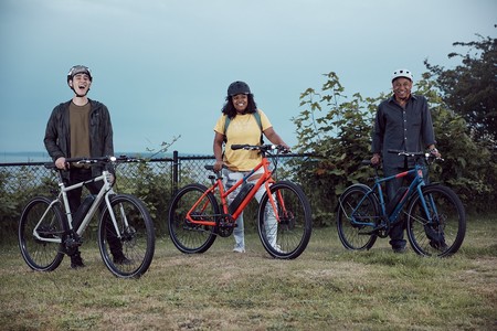Esta bicicleta eléctrica sencilla con un motor de 500 W y 70 kilómetros de autonomía cuesta 885 euros