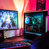 Este PC gaming con RTX 5060 y 32 GB de RAM no sólo está en oferta: además, incluye monitor, periféricos y hasta alfombrilla 