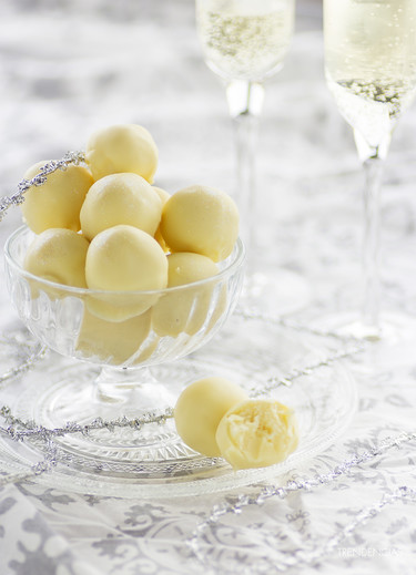 Trufas de chocolate blanco al cava. Receta golosa para Nochevieja