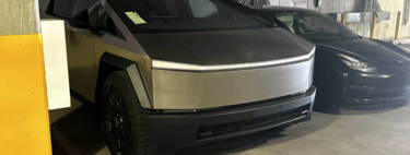 No cabe en su estacionamiento: Tesla amenaza a un cliente con una multa de 900 mil pesos si intenta vender su Cybertruck