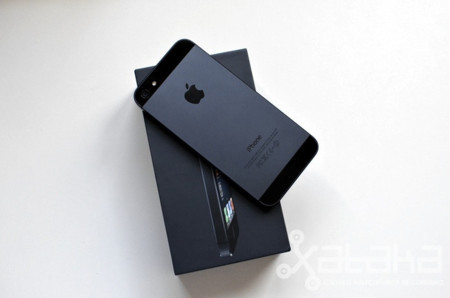 El iPhone 5 representa la mitad de las ventas de smartphones de Apple