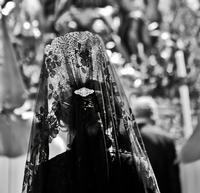 Cómo se coloca una mantilla española