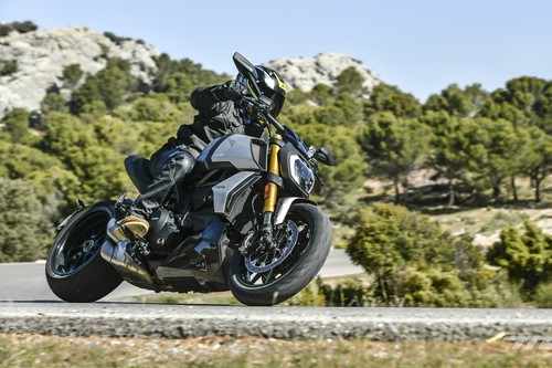 Probamos la Ducati Diavel 1260: toda una muscle bike de 159 CV con un comportamiento dinámico sorprendente