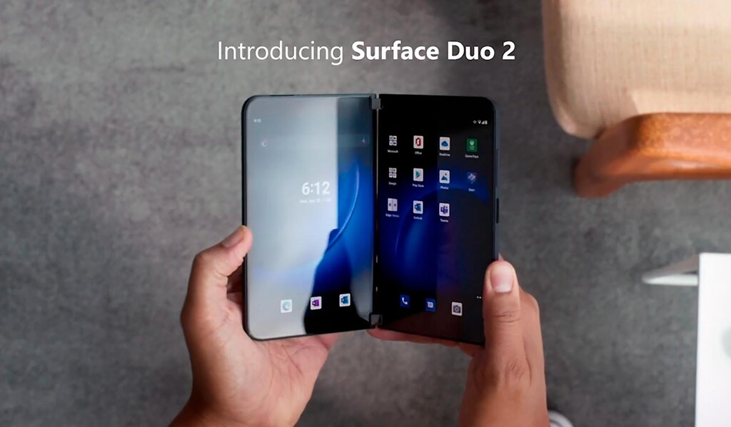Microsoft Surface Duo 2, el móvil Android con doble pantalla llega con más potencia y un diseño refinado