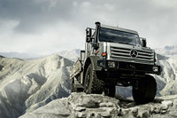 El Mercedes-Benz Unimog es una vez más el Off-Roader of the Year 2009