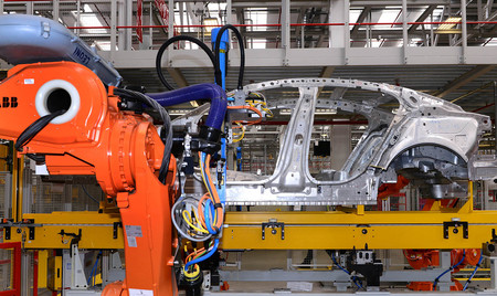 Renault, Nissan, PSA, FCA y JLR podrían estar bajo investigación de la Comisión Europea por pactar precios de recambios