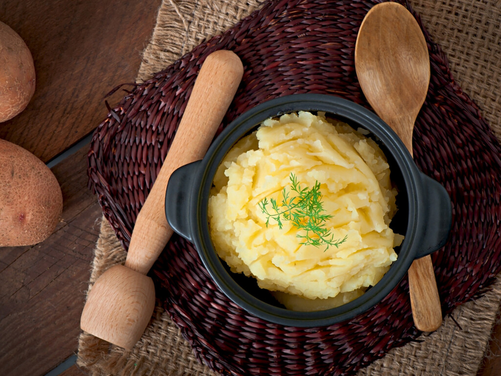 El truco de chef para lograr un puré de patatas más ligero y esponjoso: una pizca de bicarbonato