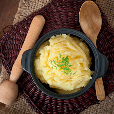 El truco de chef para lograr un puré de patatas más ligero y esponjoso: una pizca de bicarbonato 
