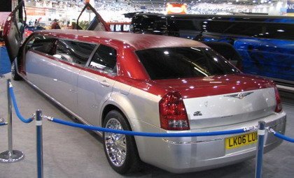 Chrysler 300C Limusina
