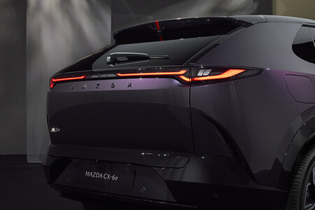 Mazda CX-6e