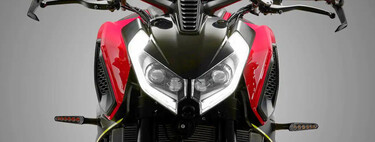 QJMotor se ha pasado el juego con su última naked china que llega a Europa: 10.000 euros por cuatro cilindros y aire de Ducati 