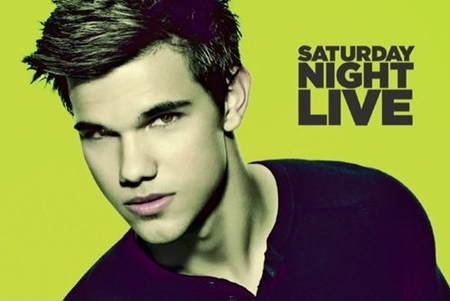 Taylor Lautner saca su vena más cómica en 'SNL'