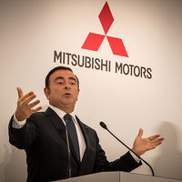 La clave de la fuga de Carlos Ghosn: huyó en una caja que misteriosamente no pasó los controles del aeropuerto