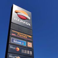 Repsol empieza a aplicar descuentos de hasta 40 céntimos por litro en su gasolineras: el mismo movimiento que le valió una multa de 20 millones de euros