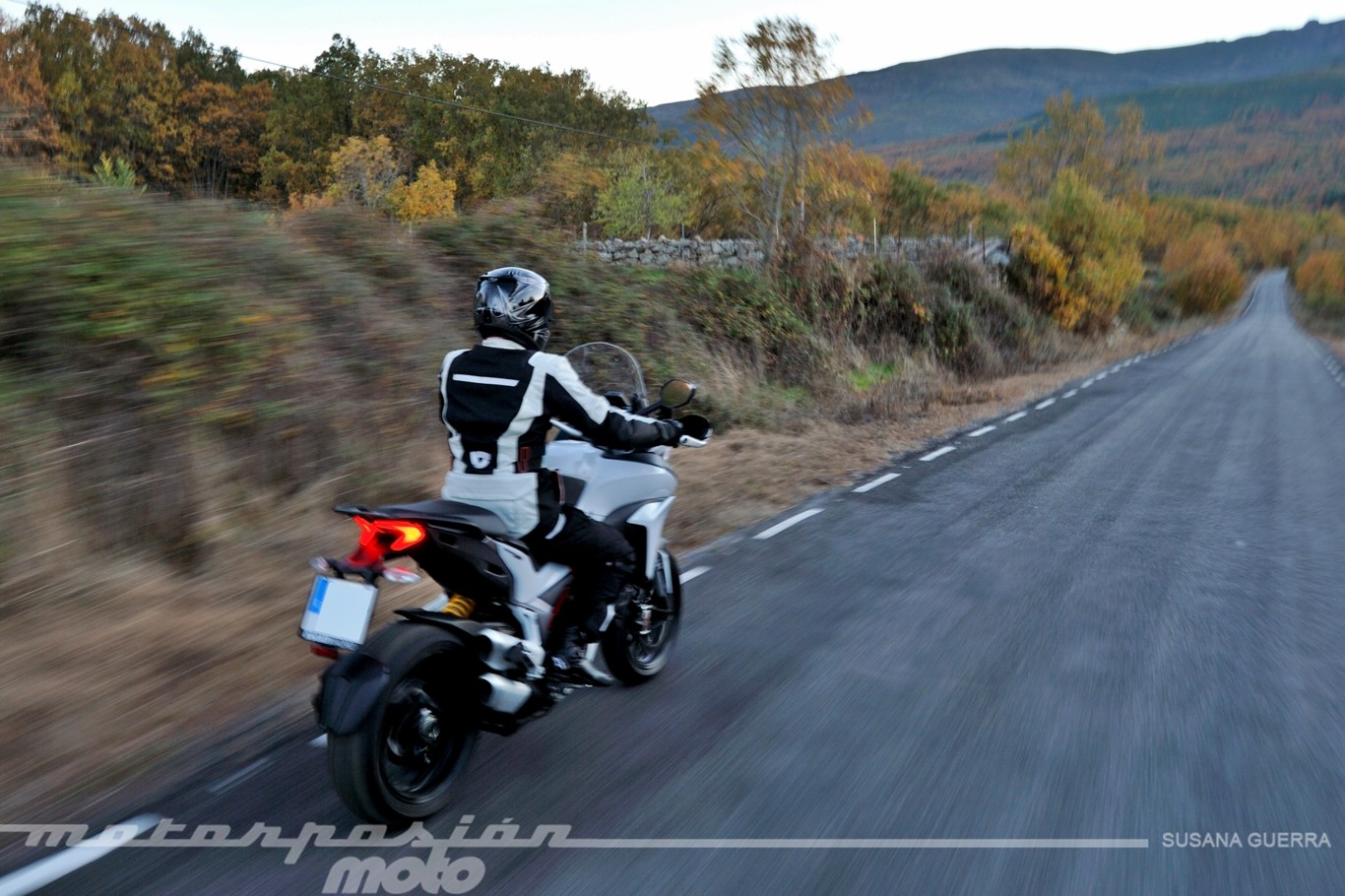 La Ducati Multistrada 1200 S es capaz de desperezarnos y nos abre el apetito devorador de kilómetros