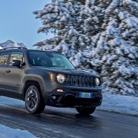 El Jeep Renegade parece que no ha cambiado por fuera, pero su interior está más conectado que nunca