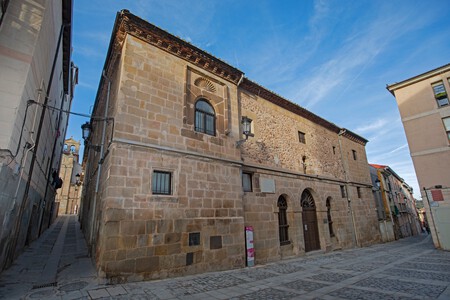 Destinos Espana Otono Ciudades Pueblos Bonitos Baratos Escapada Sin Turistas