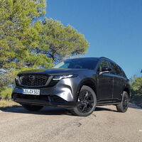 Probamos el nuevo Mazda CX-5. Es más grande, más cómodo y más tecnológico, pero no es más caro. A cambio ha perdido algo que lo hacía único 