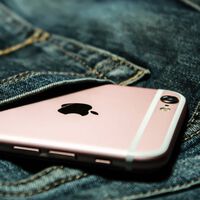 Tener un iPhone o iPad antiguo no es excusa. Apple acaba de lanzar una actualización importante para ellos 