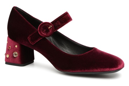 En Sarenza tenemos el zapato perfecto para los eventos navideños por 50 euros