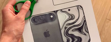 Apple todavía no ha lanzado su iPhone plegable, pero tú puedes montarte uno hoy mismo con una impresora y unas tijeras